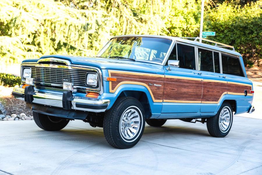 Jeep Grand Wagoneer LS1 V8 1984 года  (фото 3 из 179)